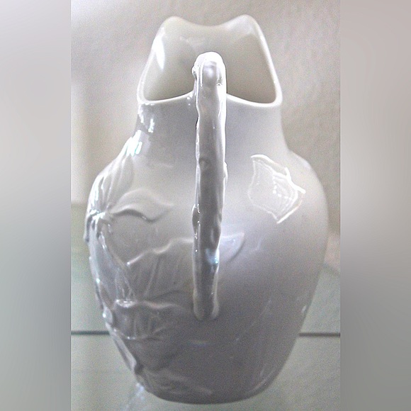 GRACES TEAWARE PITCHER PORCELAIN - Picture 4 of 6